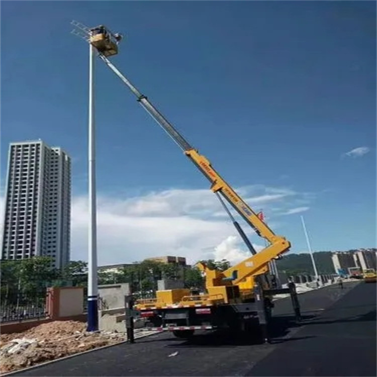 南京浦口维修路灯的曲臂升降车出租