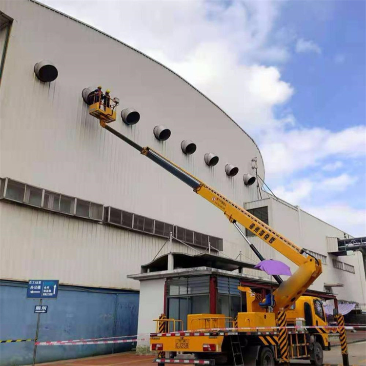 南京浦口高空作业车出租服务：专业广告牌安装解决方案